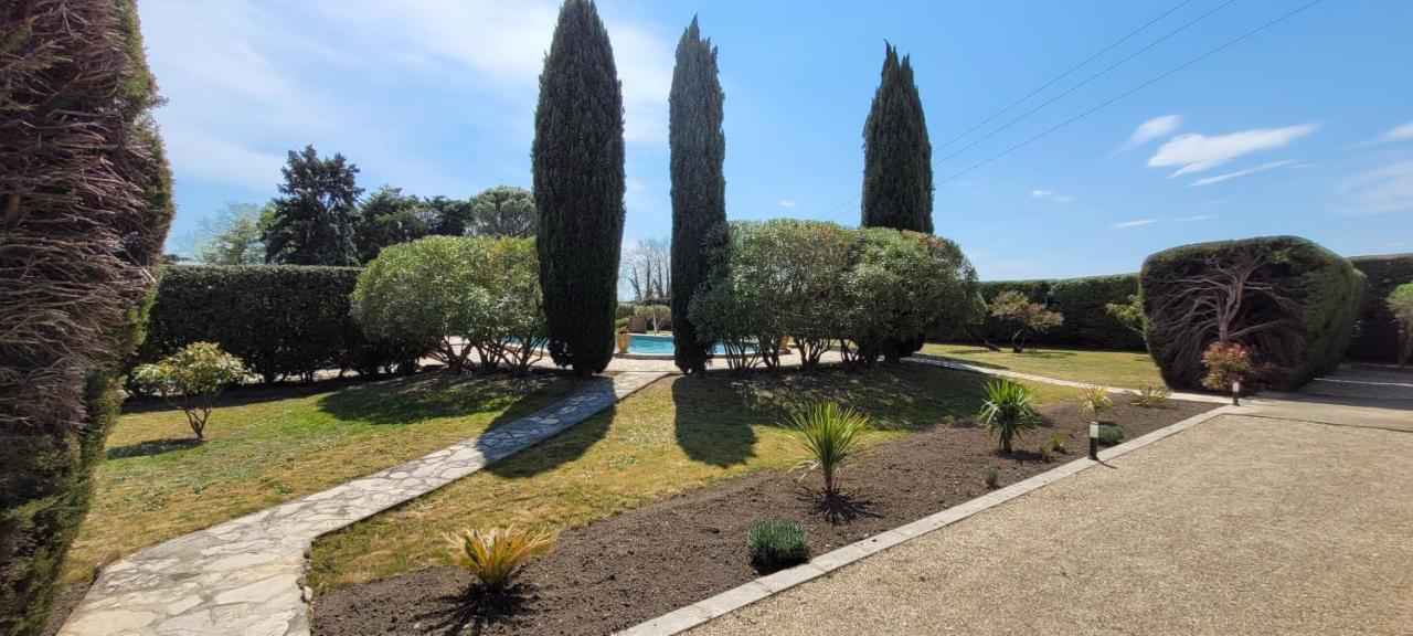 Villa Liberty Entraigues-sur-la-Sorgue Exterior photo